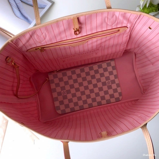 GM Louis Vuitton Neverfull 0718